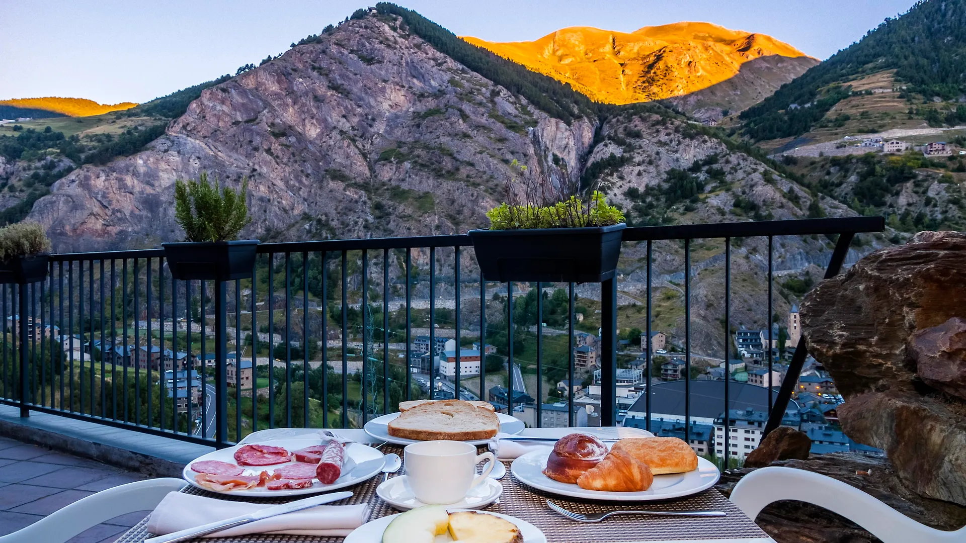 Aj Hotel And Spa Canillo